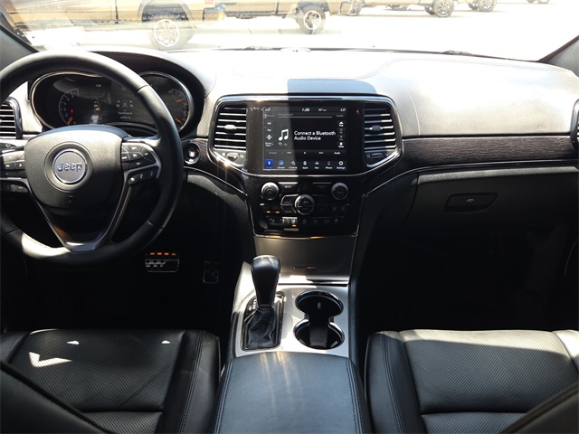 Vehicle image 10 of 27