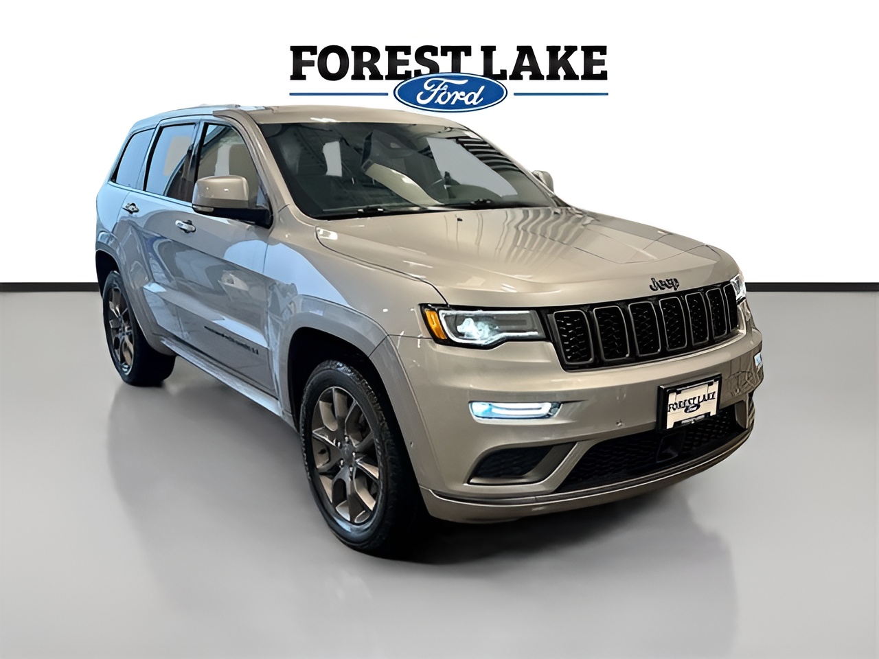 Vehicle image 27 of 32