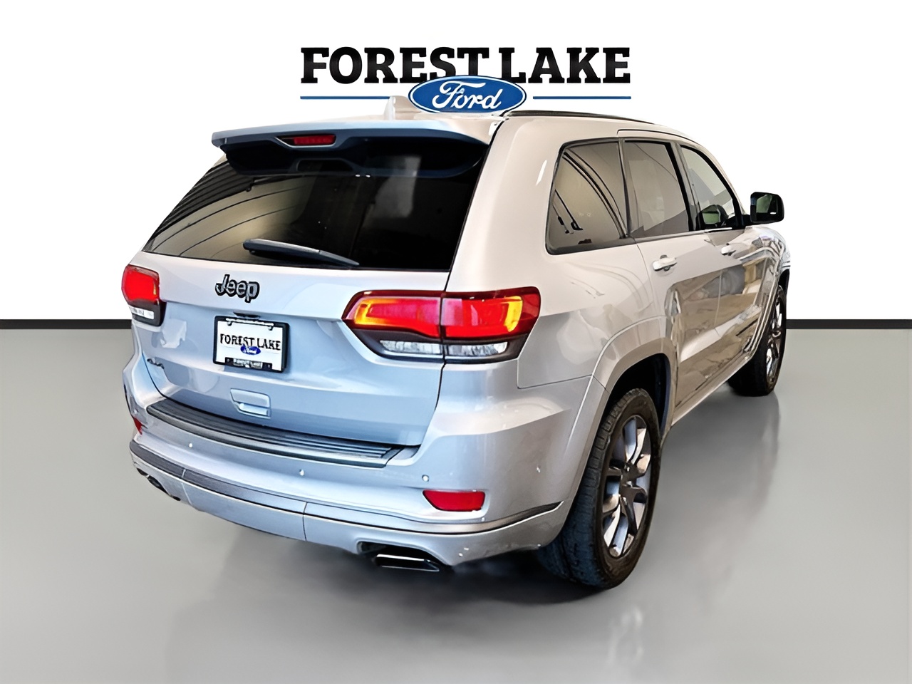 Vehicle image 29 of 32