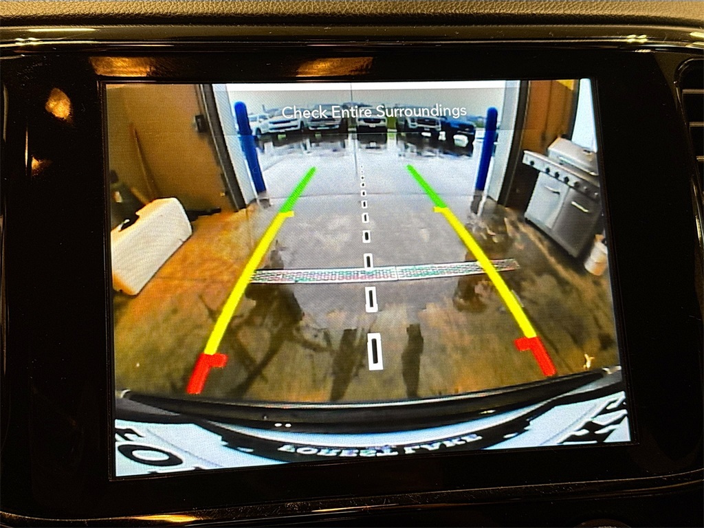 Vehicle image 12 of 32