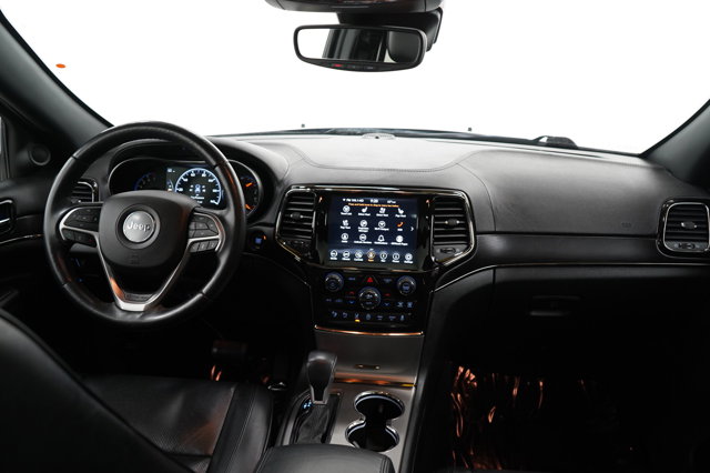 Vehicle image 12 of 31