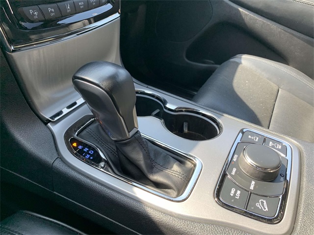 Vehicle image 22 of 31
