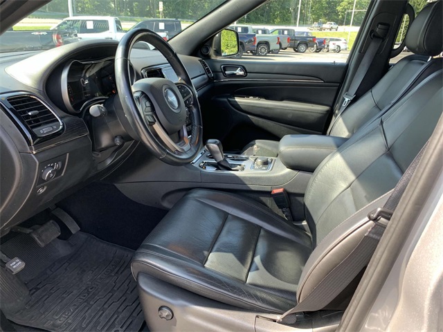 Vehicle image 12 of 31