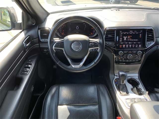 Vehicle image 13 of 31