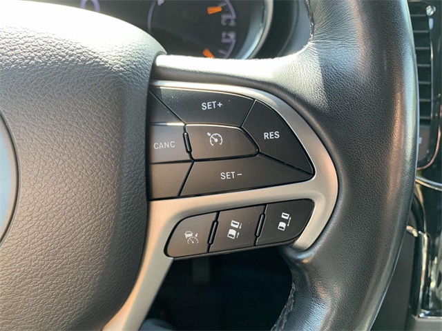Vehicle image 19 of 31