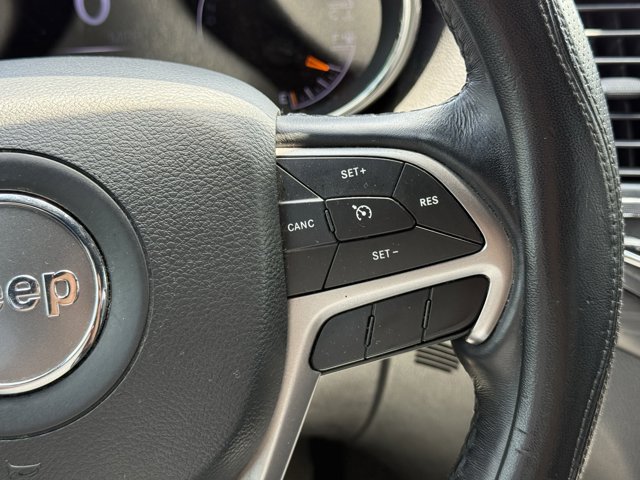Vehicle image 21 of 29