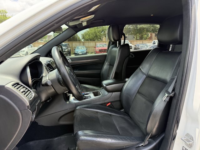 Vehicle image 15 of 29