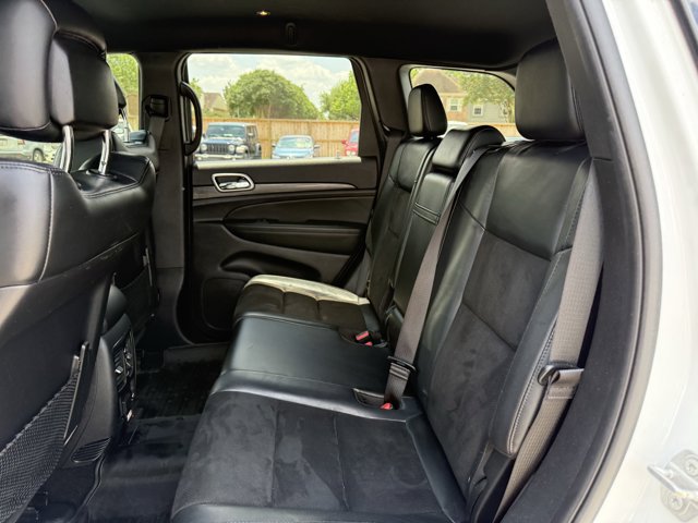 Vehicle image 17 of 29