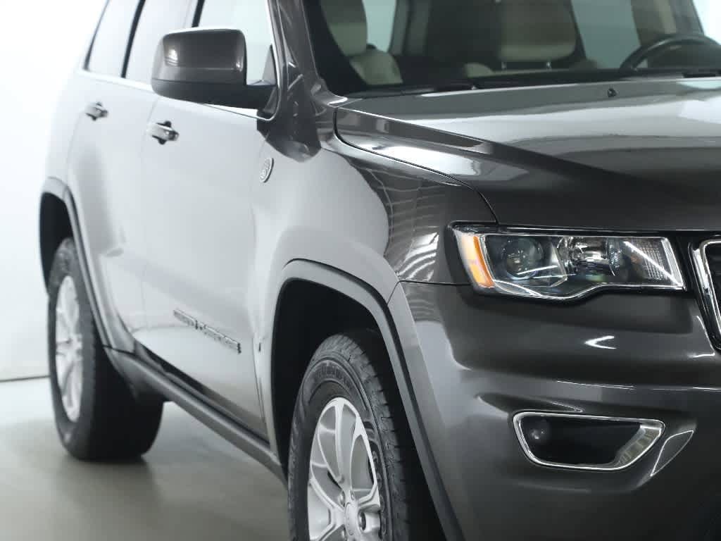 Vehicle image 6 of 46