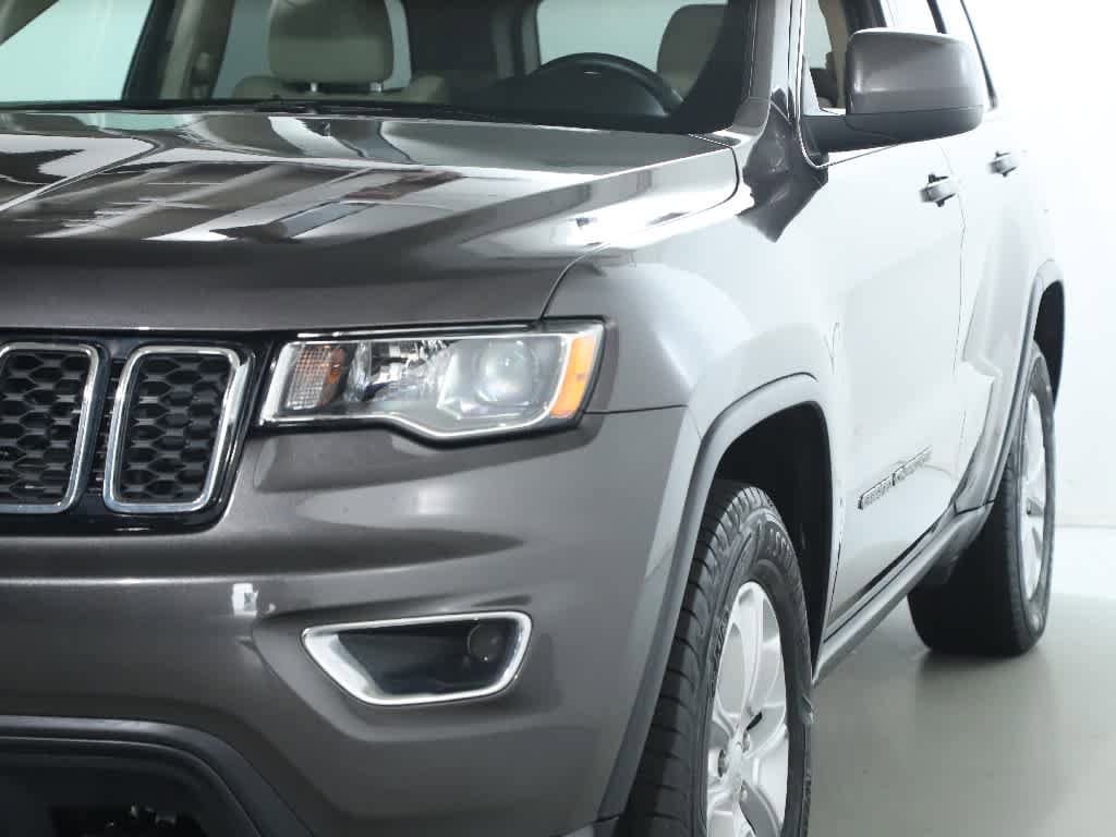 Vehicle image 2 of 46