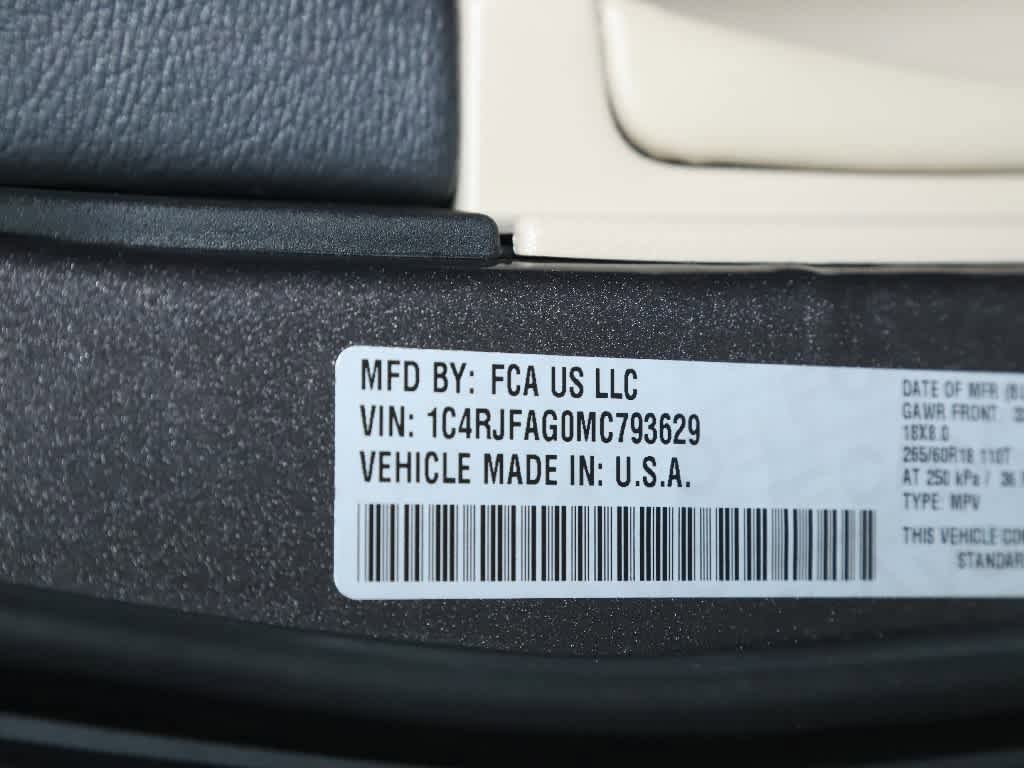 Vehicle image 36 of 46