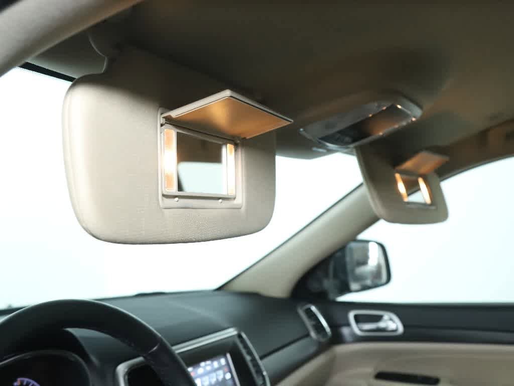 Vehicle image 26 of 46