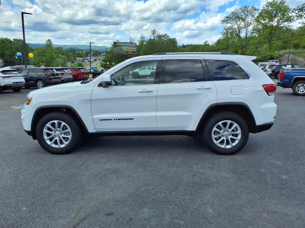 Vehicle image 8 of 18