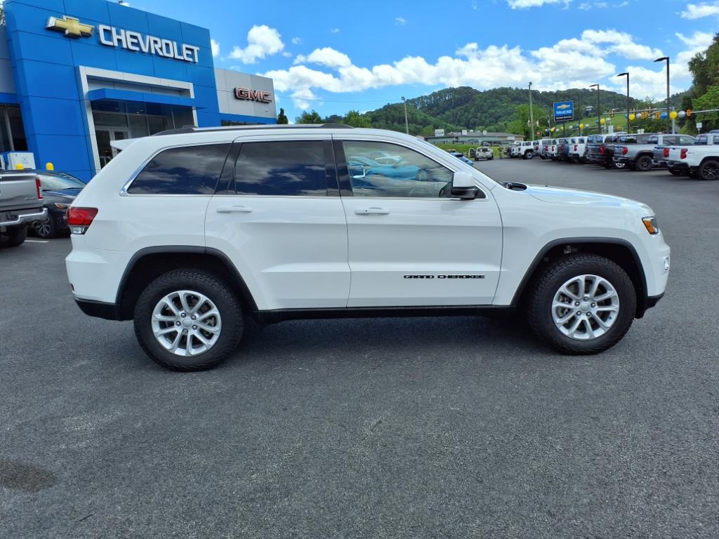 Vehicle image 4 of 18