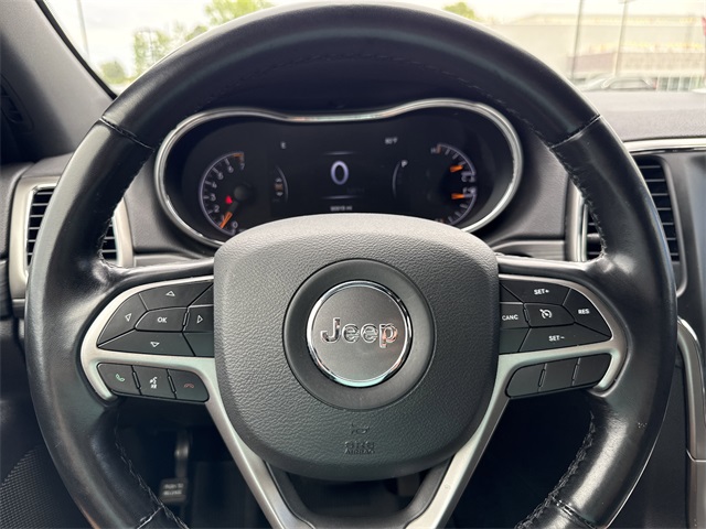 Vehicle image 18 of 24