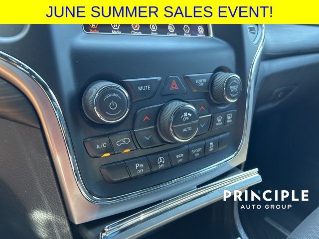 Vehicle image 15 of 34