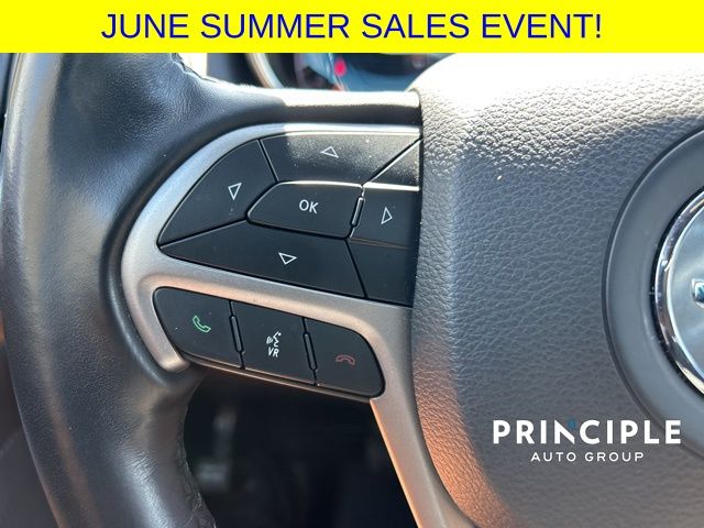 Vehicle image 21 of 34