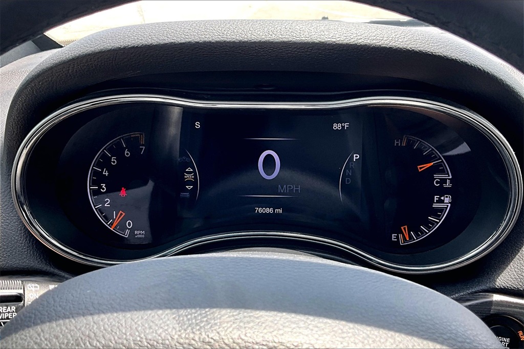 Vehicle image 12 of 34