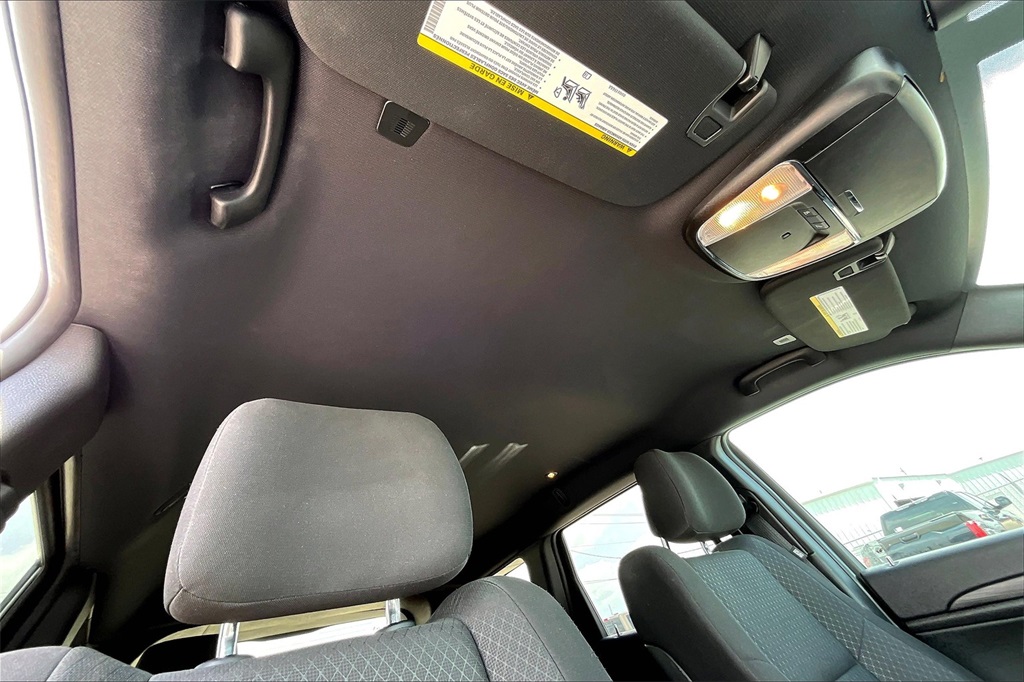 Vehicle image 24 of 34