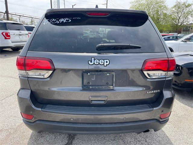 Vehicle image 27 of 28