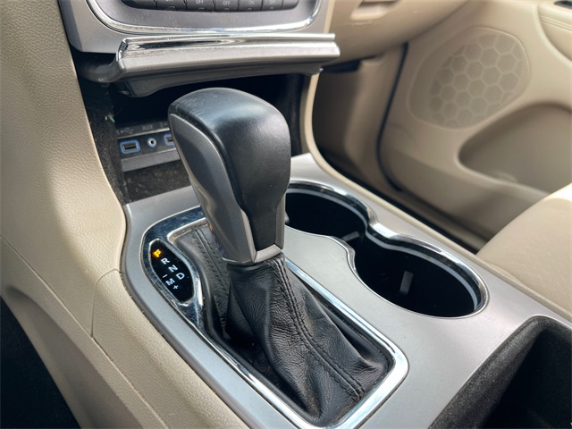Vehicle image 20 of 28