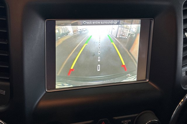 Vehicle image 19 of 28