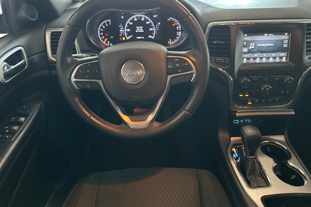 Vehicle image 14 of 28