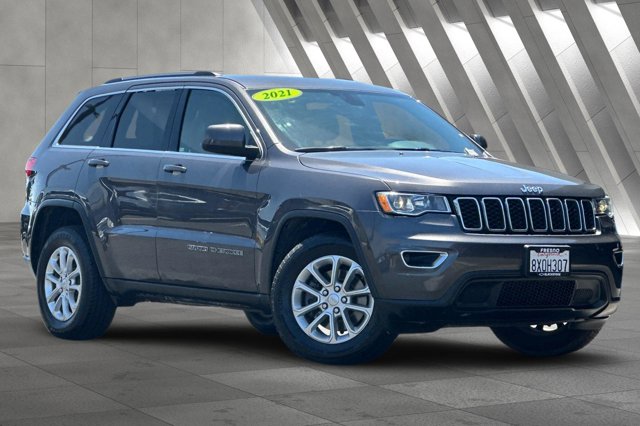 Vehicle image 4 of 28