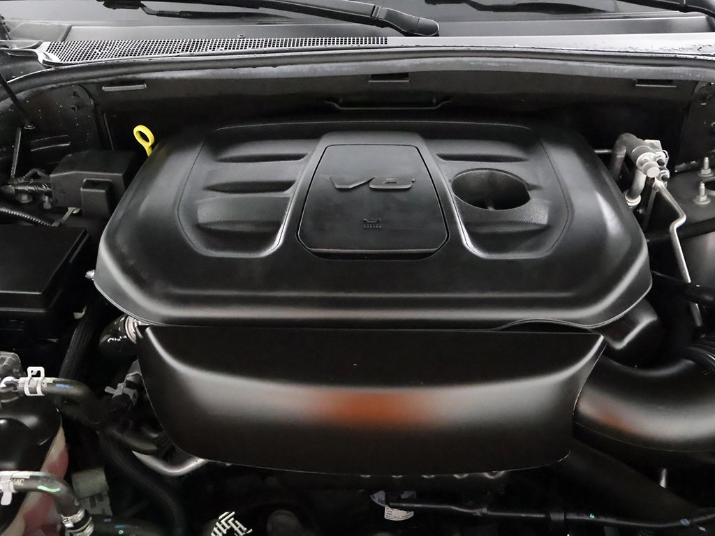 Vehicle image 18 of 52