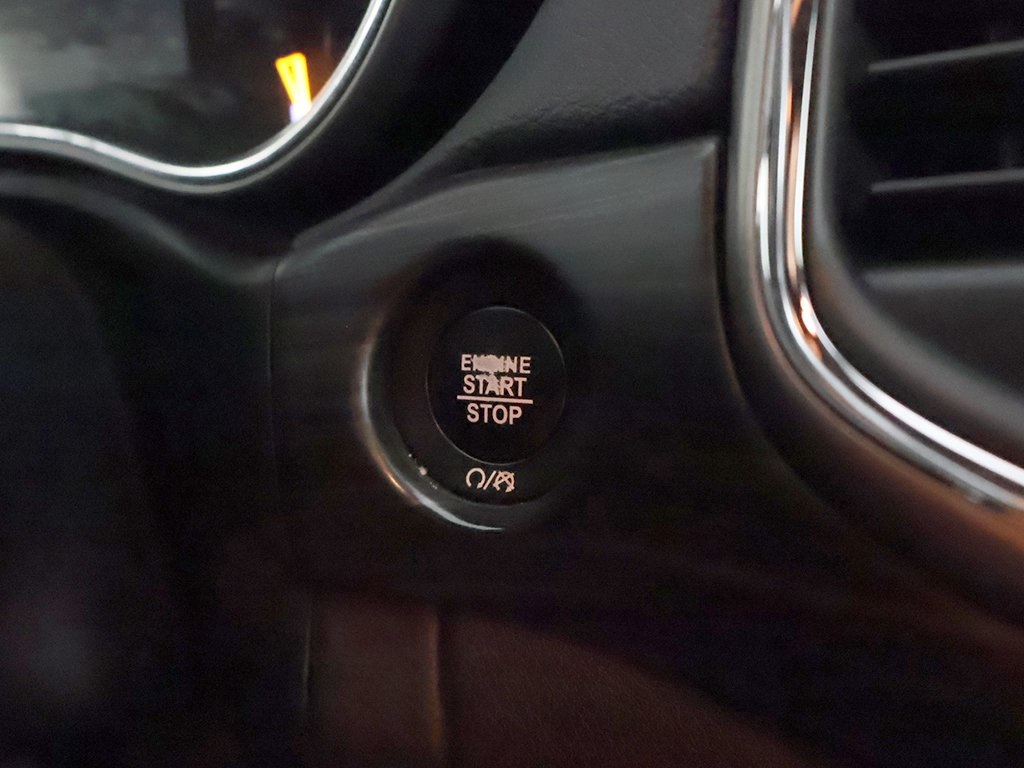 Vehicle image 37 of 52