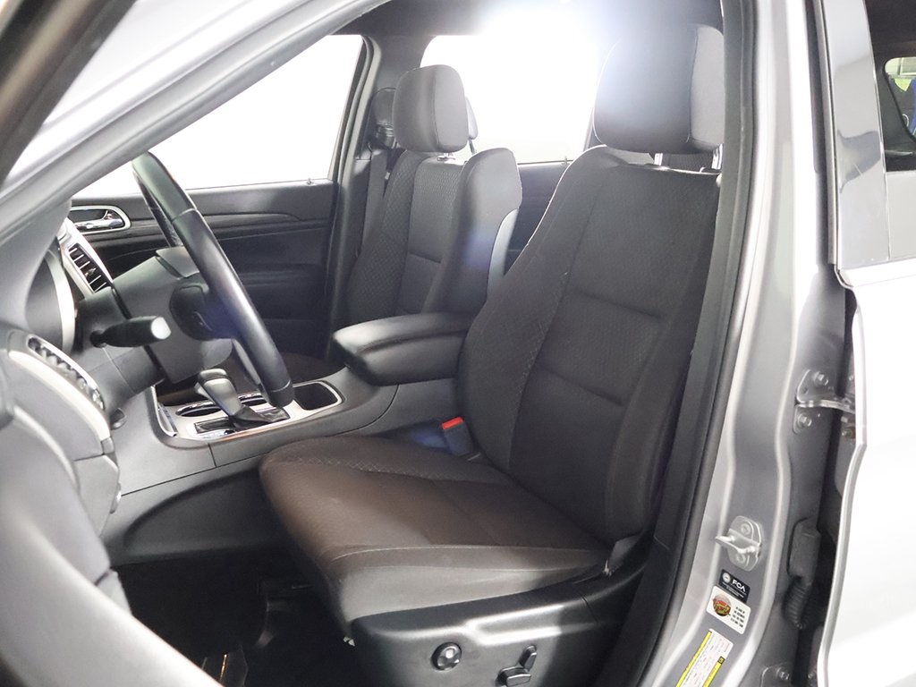Vehicle image 26 of 52