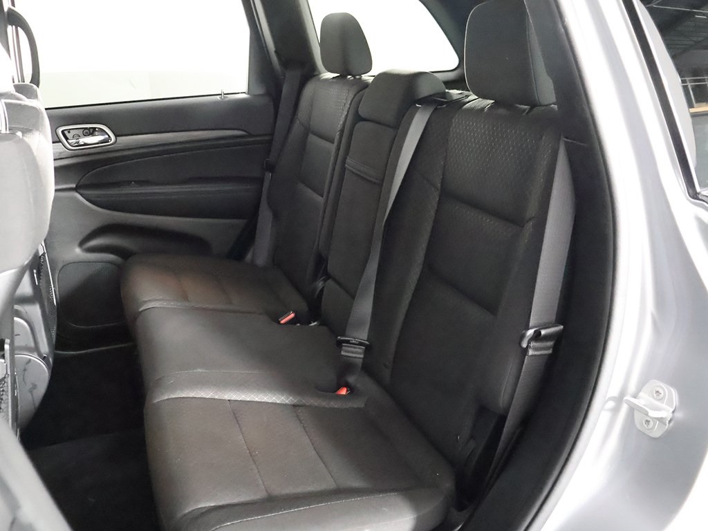 Vehicle image 28 of 52