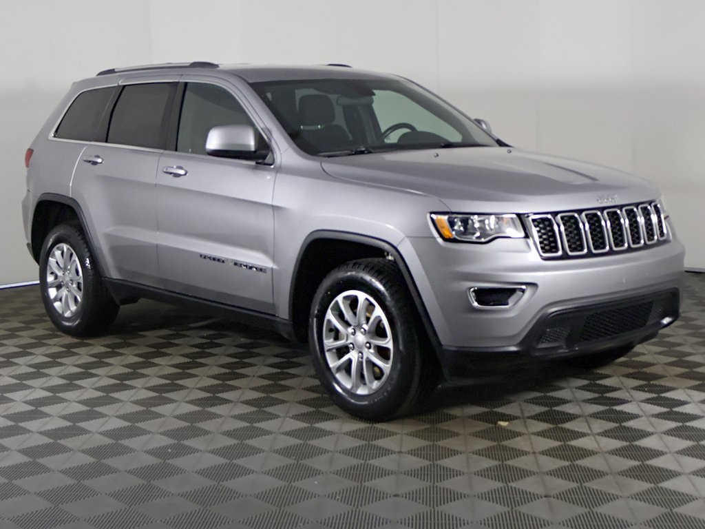Vehicle image 7 of 52
