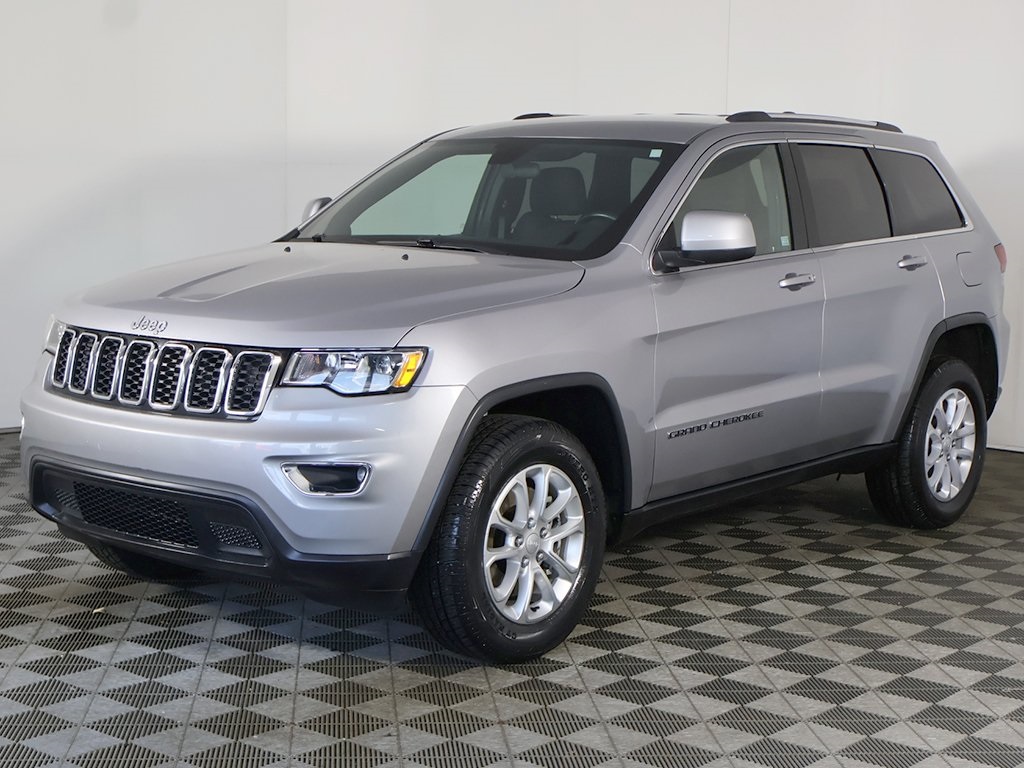 Vehicle image 2 of 52
