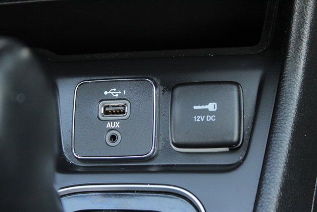 Vehicle image 17 of 29