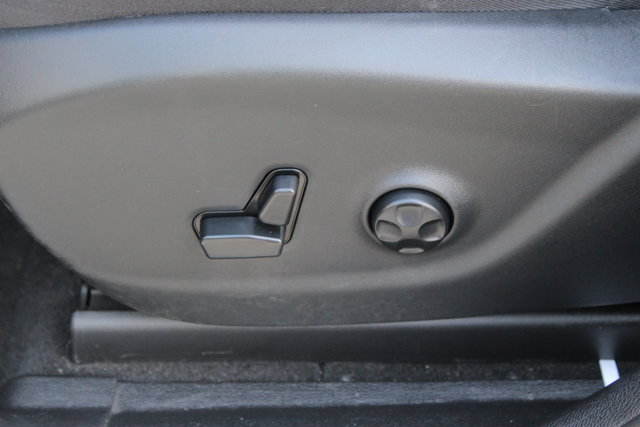 Vehicle image 22 of 29