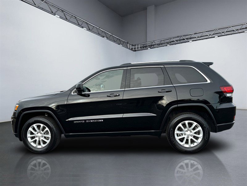 Vehicle image 2 of 21
