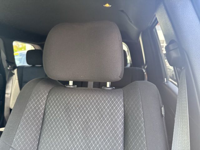 Vehicle image 13 of 25
