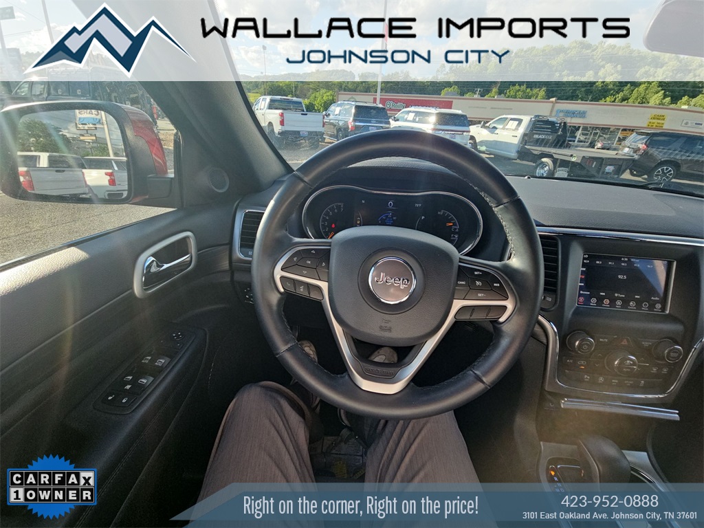 Vehicle image 18 of 45
