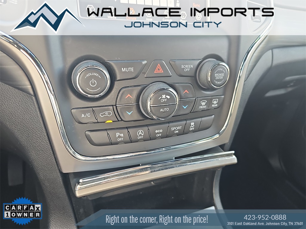 Vehicle image 34 of 45