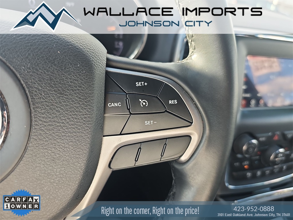 Vehicle image 20 of 45