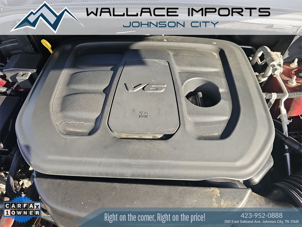 Vehicle image 17 of 45