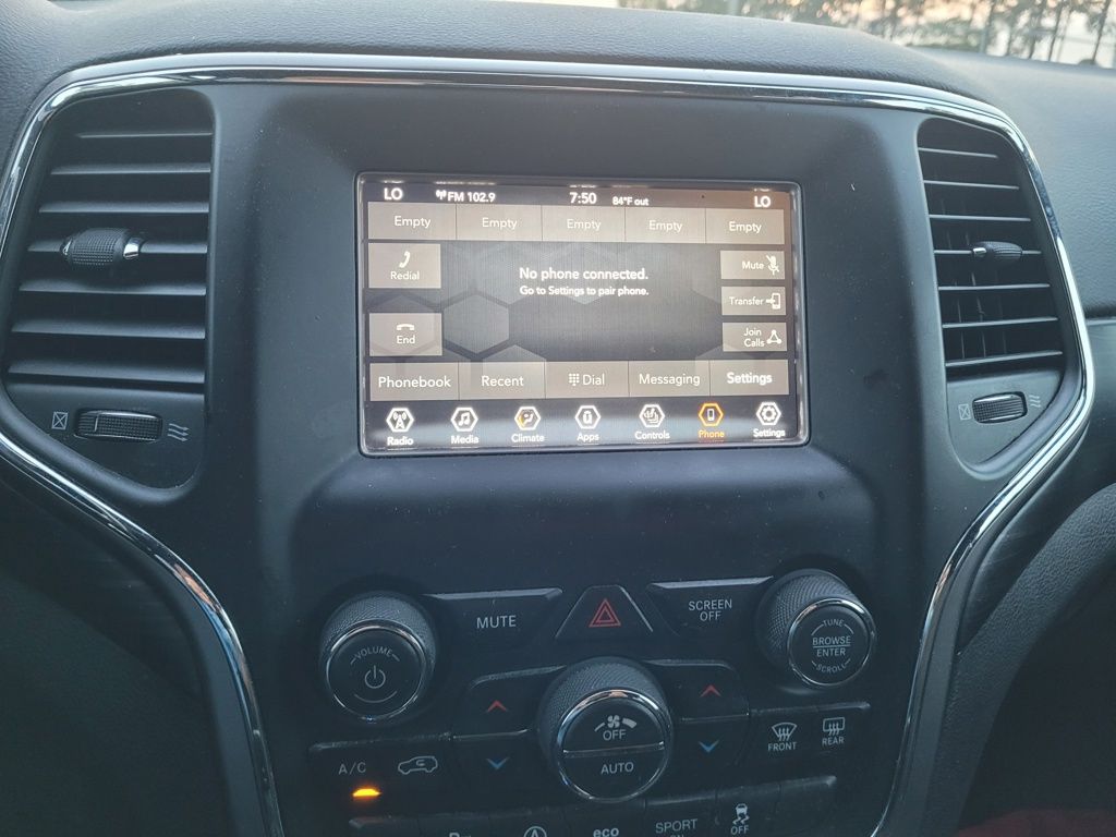 Vehicle image 15 of 23