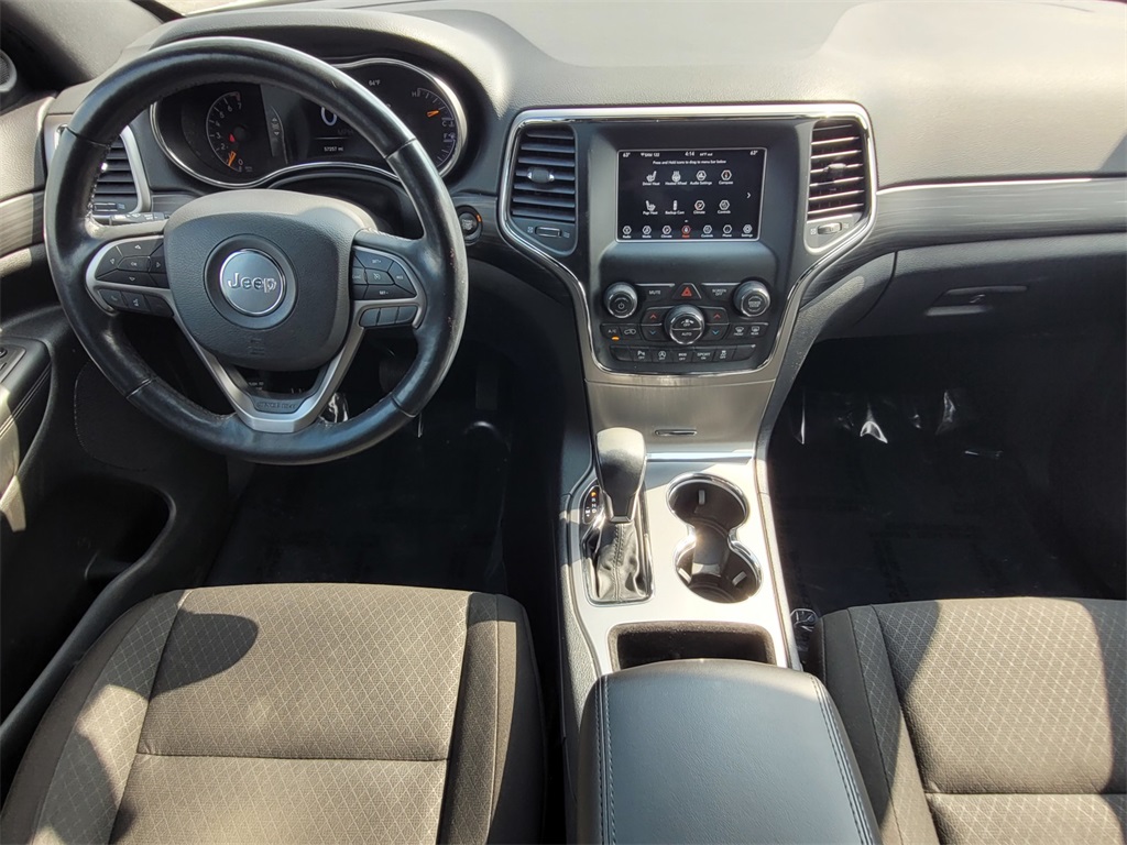 Vehicle image 21 of 34