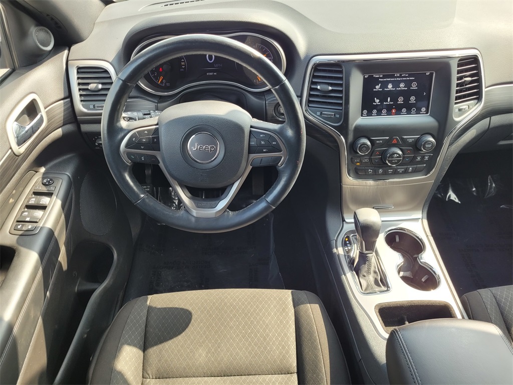Vehicle image 24 of 34