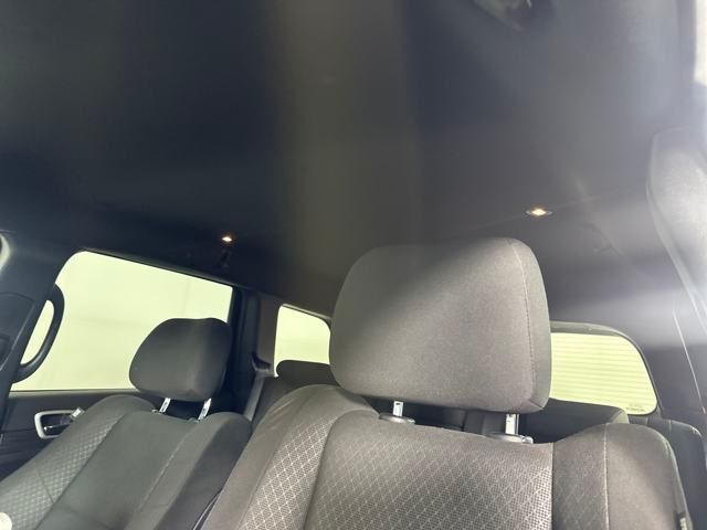 Vehicle image 11 of 29