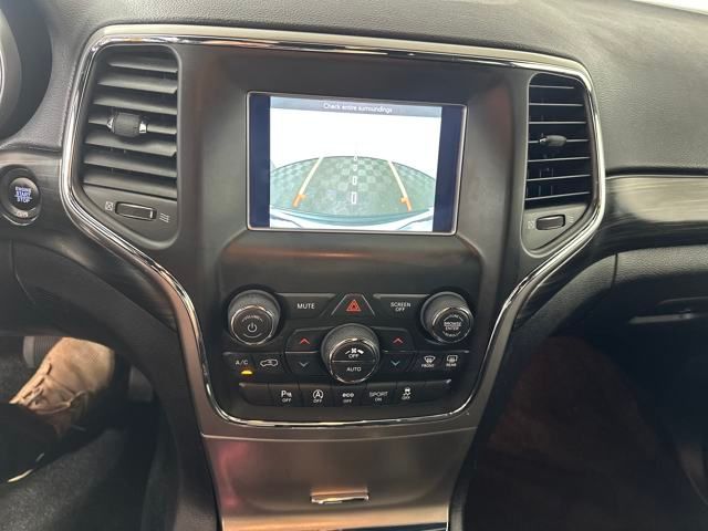 Vehicle image 19 of 29