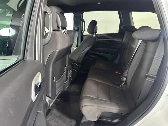 Vehicle image 14 of 29