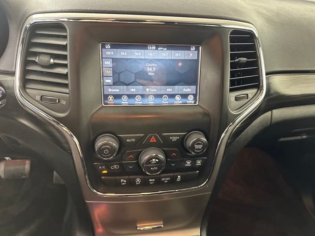 Vehicle image 18 of 29