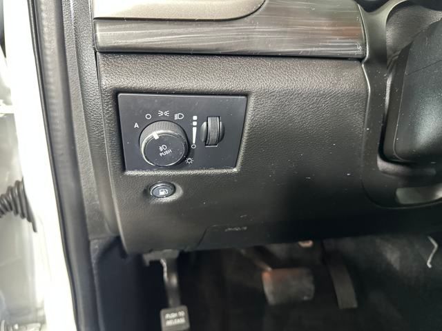 Vehicle image 22 of 29